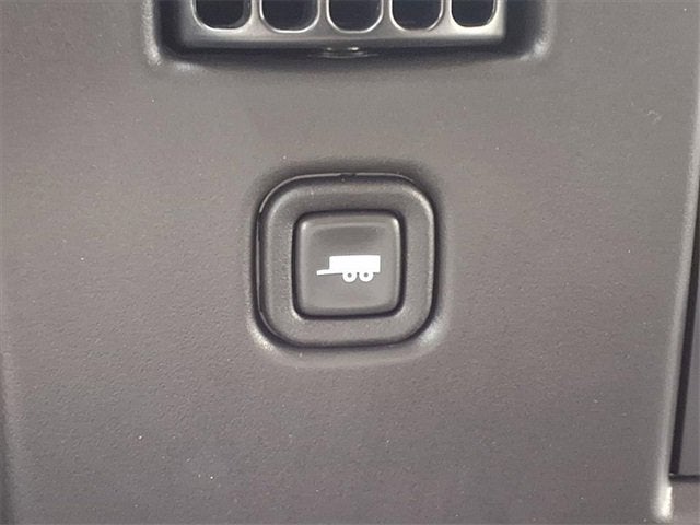 2025 GMC Savana Passenger 3500 LS