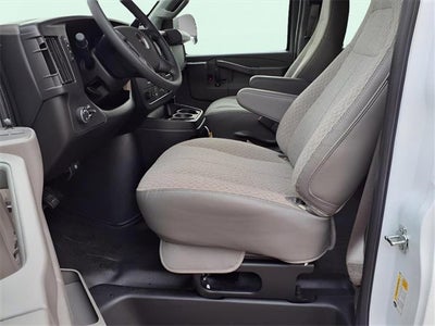 2025 GMC Savana Passenger 3500 LS