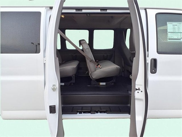 2025 GMC Savana Passenger 3500 LS