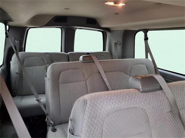2025 GMC Savana Passenger 3500 LS