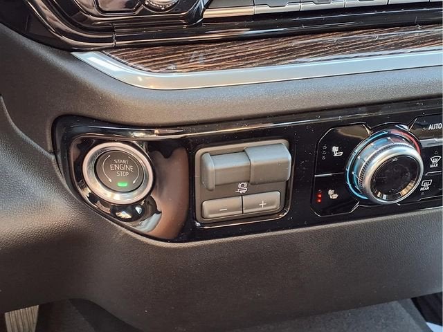 2026 GMC Sierra 3500 HD SLE DRW