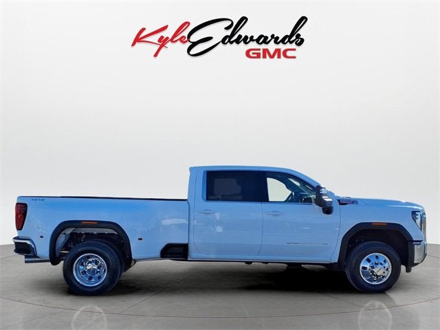 2026 GMC Sierra 3500 HD SLE DRW