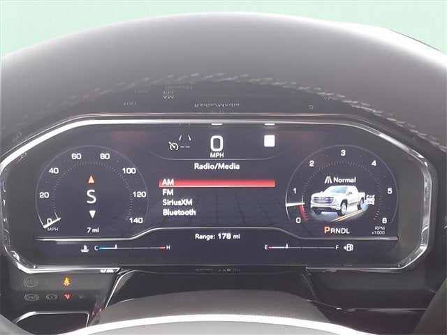 2025 GMC Sierra 1500 Elevation